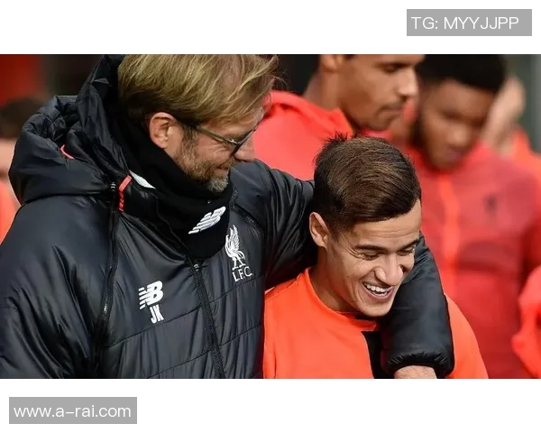 足球明星重聚恩师感人瞬间视频回顾师徒情深岁月如歌